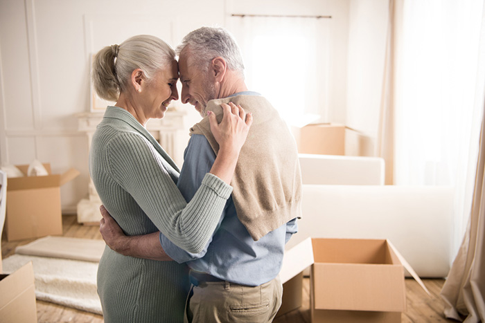 Moving Seniors? Here’s 5 Ways You Can Ease the Situation
