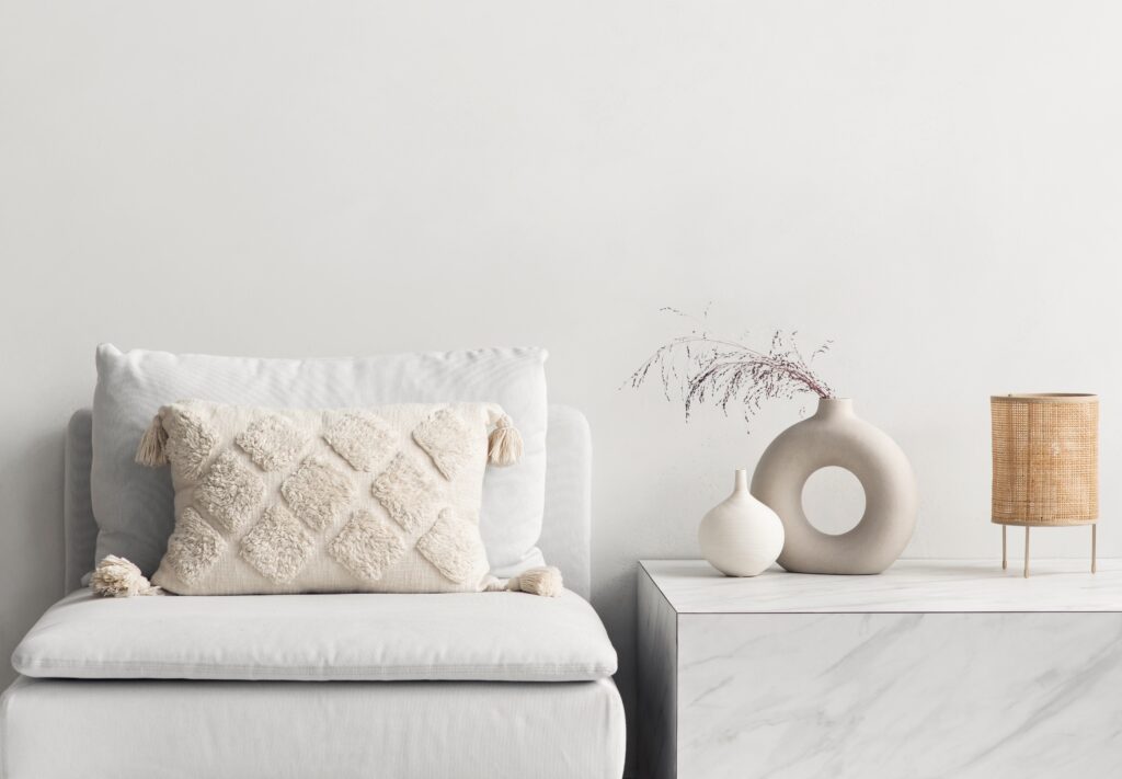 Modern,Interior,Design,,With,Chair,And,Trendy,Vases,,Home,Staging