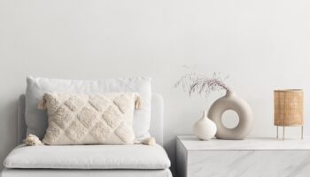 Modern,Interior,Design,,With,Chair,And,Trendy,Vases,,Home,Staging