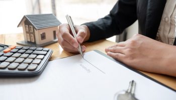 5 Factors to Consider When Buying a House