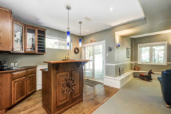 bar