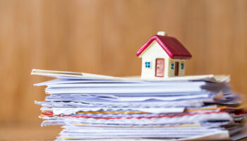 8 Real Estate Documents to Keep